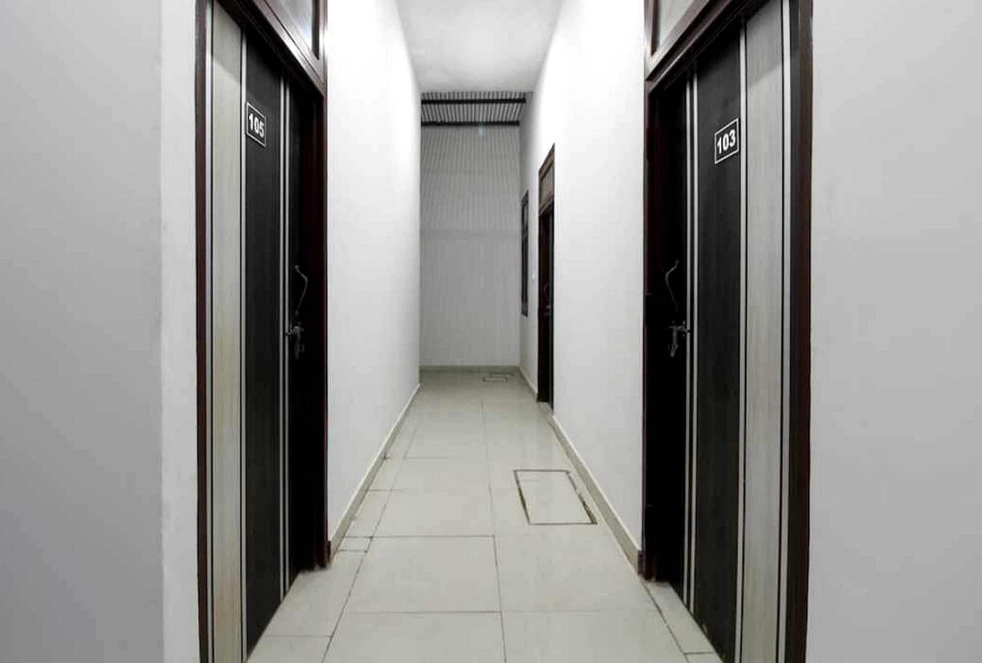 Hotel Sky Bird Bhauli ภายนอก รูปภาพ