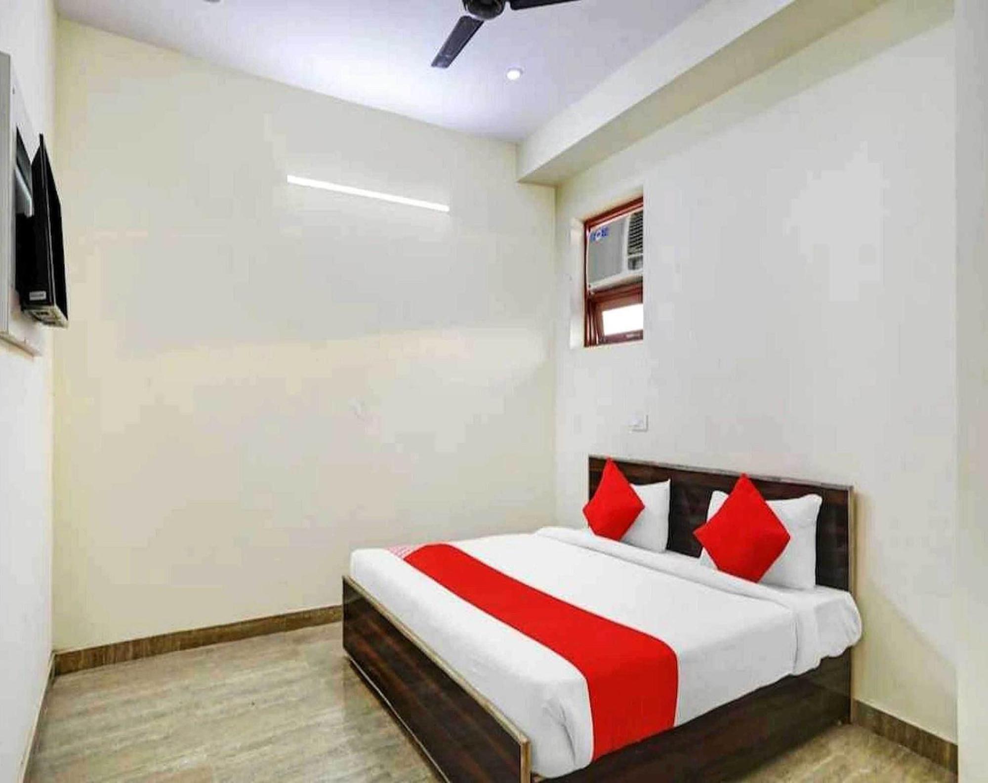 Hotel Sky Bird Bhauli ภายนอก รูปภาพ