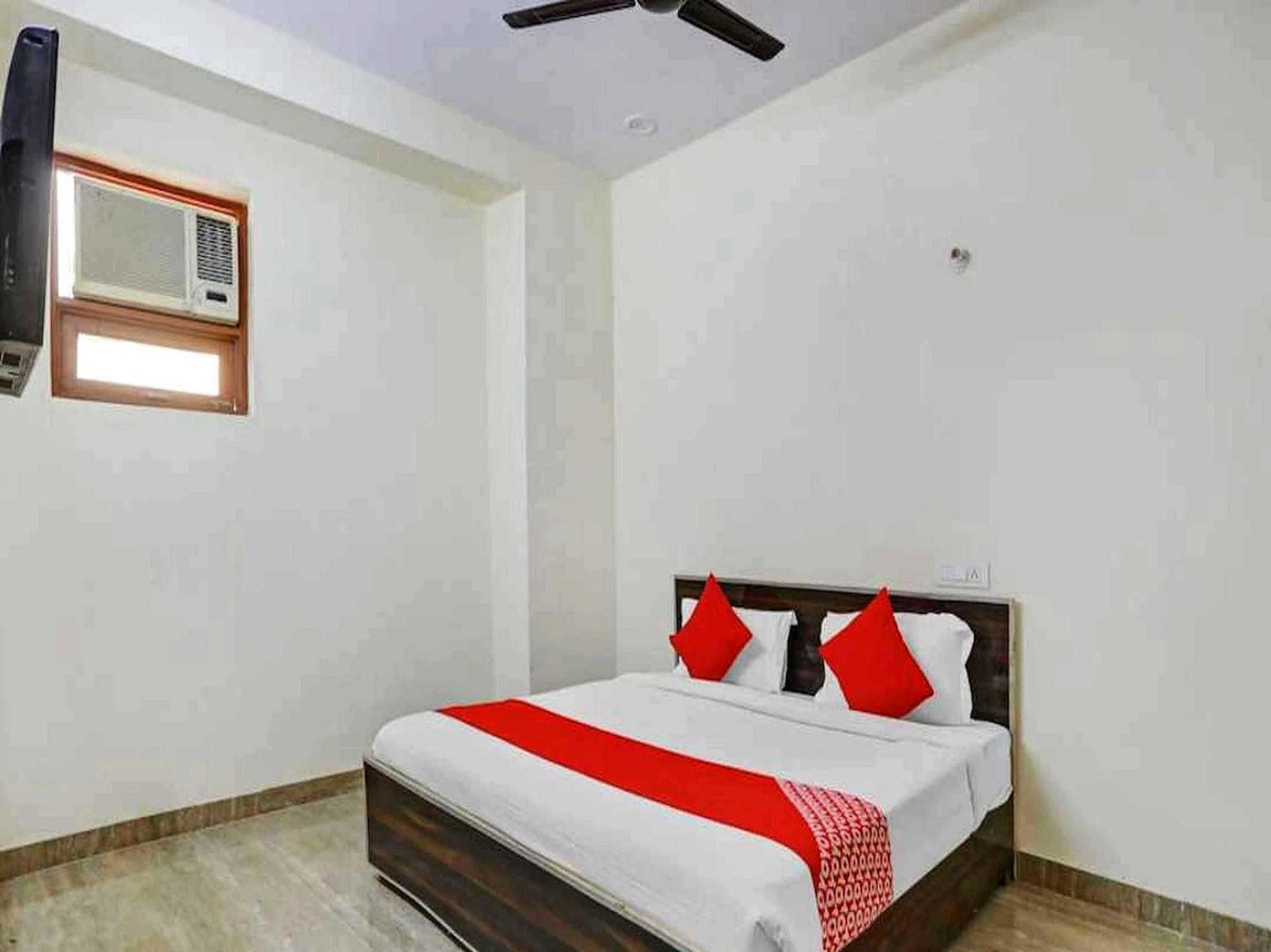 Hotel Sky Bird Bhauli ภายนอก รูปภาพ