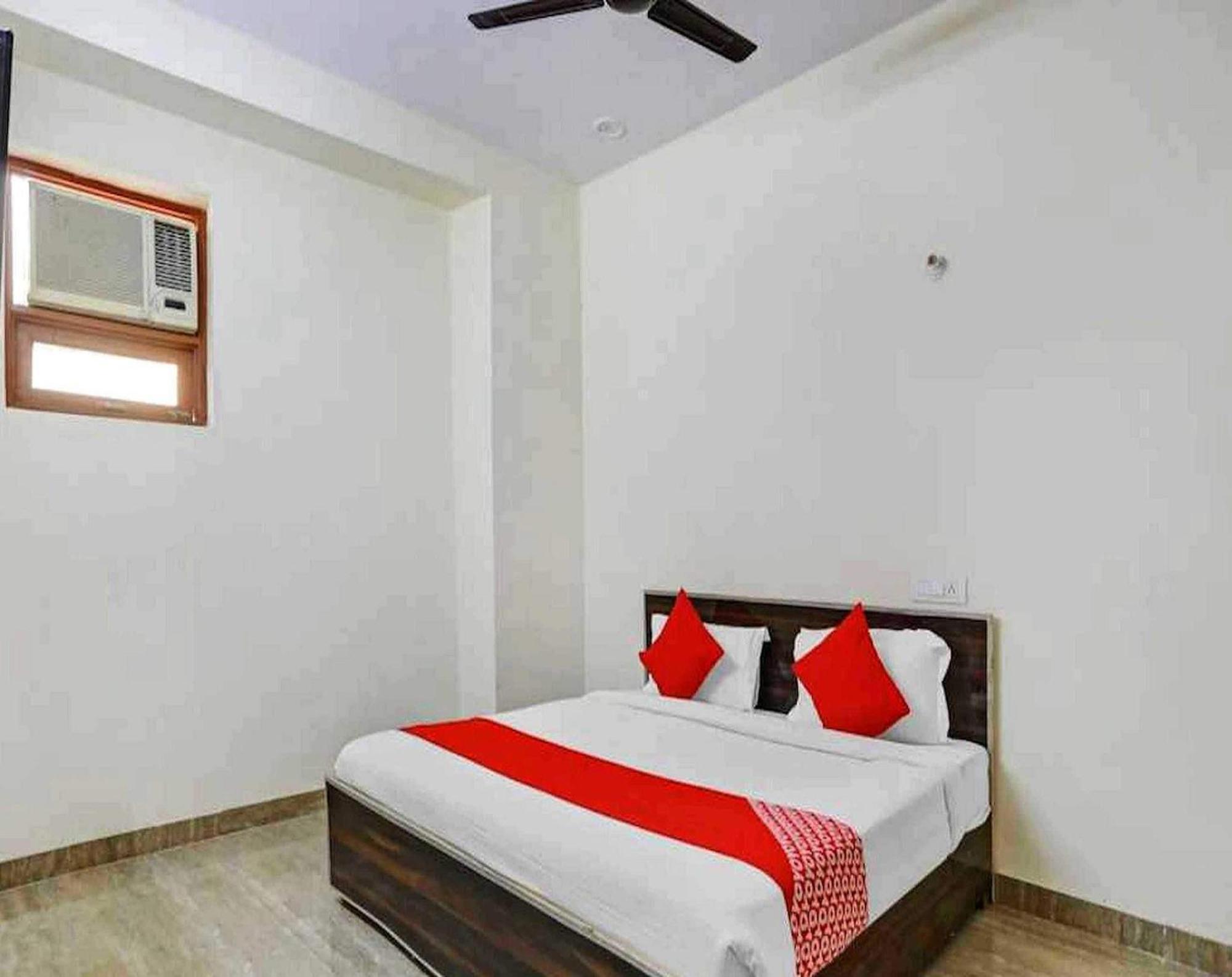 Hotel Sky Bird Bhauli ภายนอก รูปภาพ