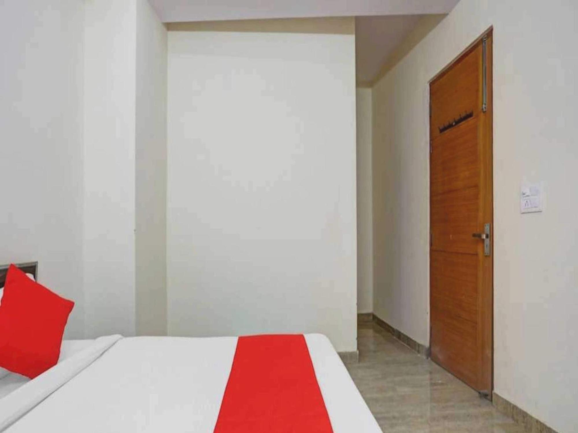 Hotel Sky Bird Bhauli ภายนอก รูปภาพ