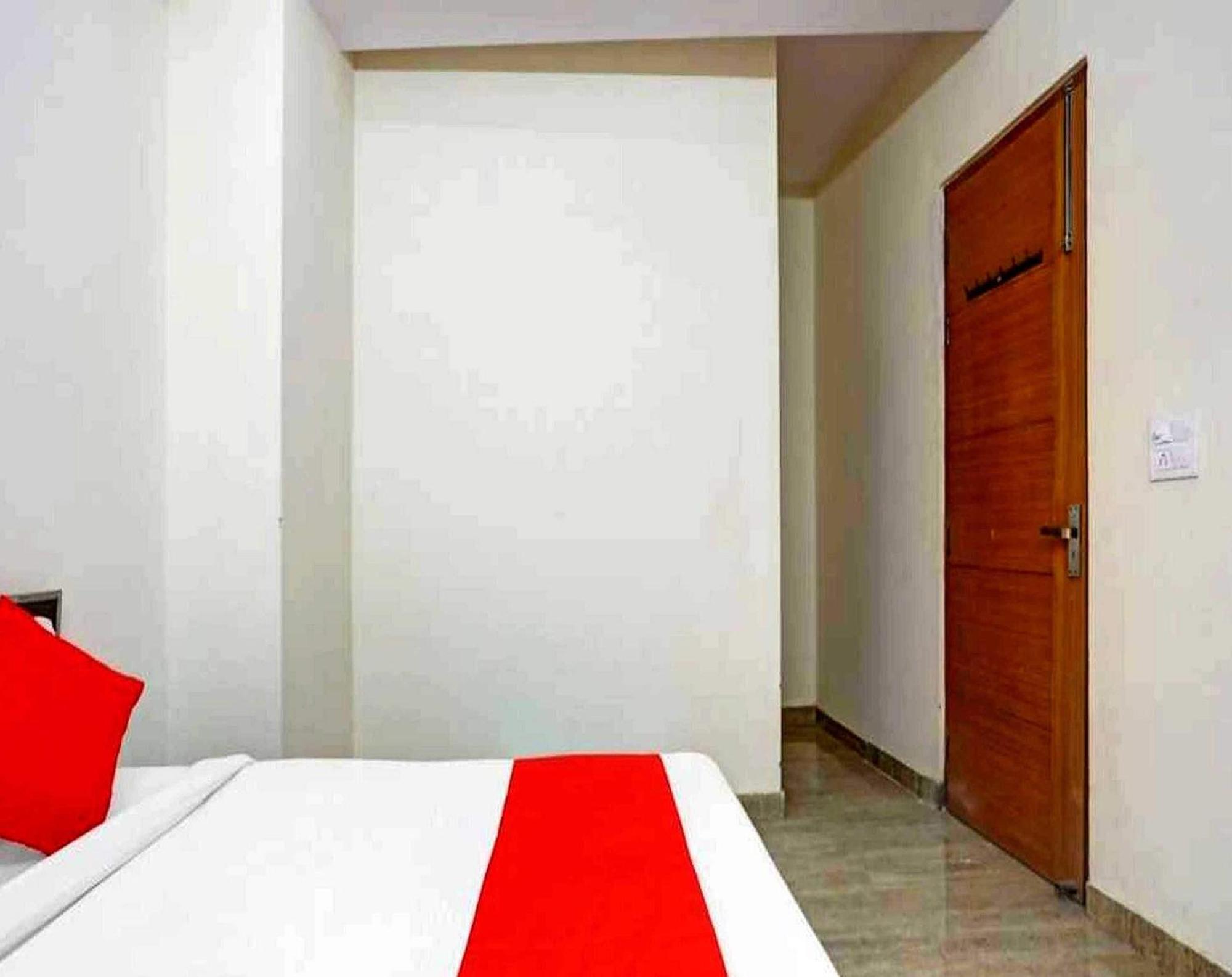 Hotel Sky Bird Bhauli ภายนอก รูปภาพ