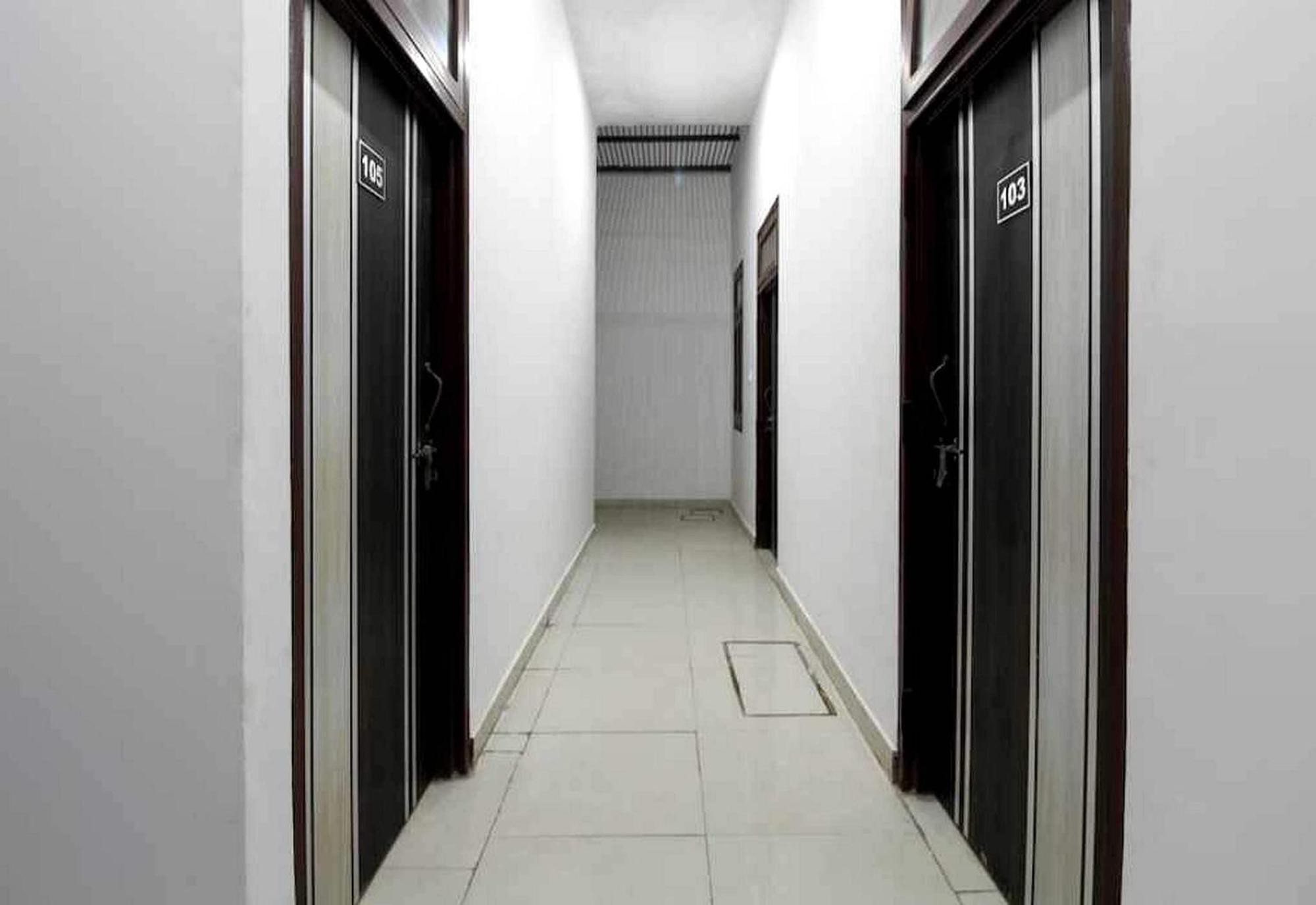 Hotel Sky Bird Bhauli ภายนอก รูปภาพ