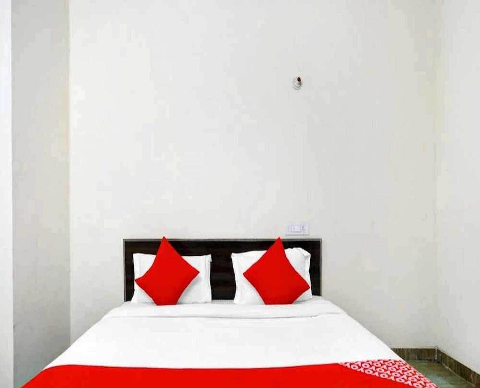 Hotel Sky Bird Bhauli ภายนอก รูปภาพ