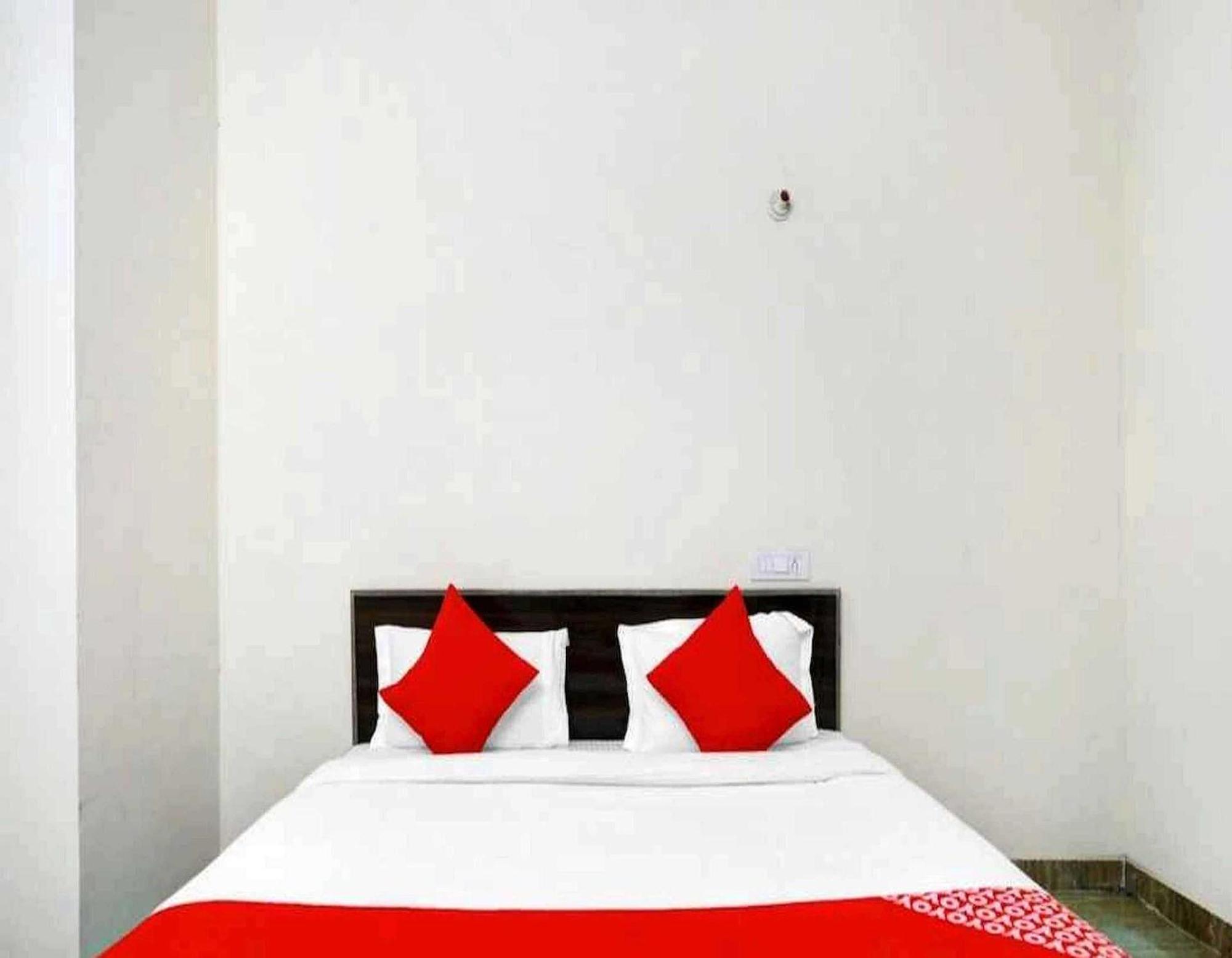 Hotel Sky Bird Bhauli ภายนอก รูปภาพ